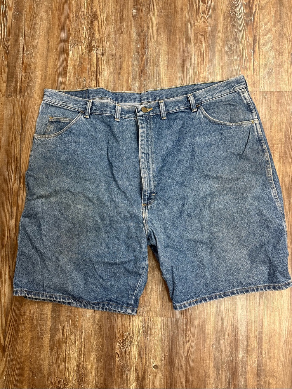 Wrangler Denim Blue Jean Shorts Jorts 46 Casual Basic Summer Farmer Country